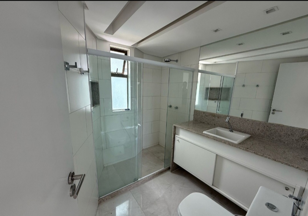 Foto do imóvel: Apartamento com 4 Quartos à Venda ou Locação, 175 m² em Boa Viagem - Recife