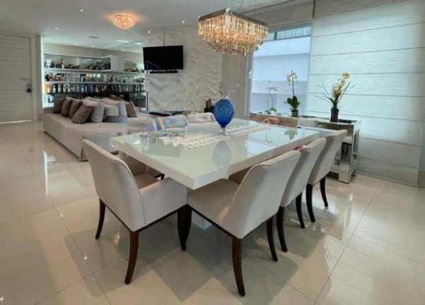 Casa com 4 Quartos à Venda, 640 m² em Alphaville - Santana de Parnaíba