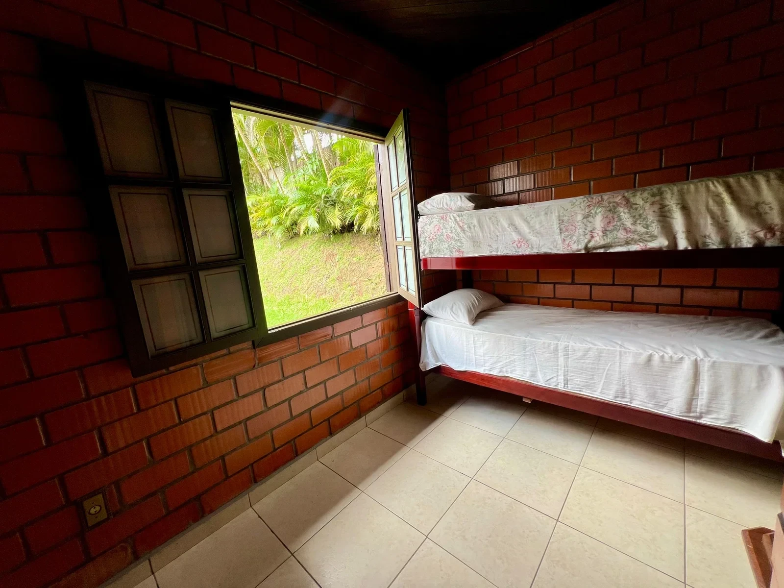 Imagem Chácara com 3 Quartos à Venda, 280 m² em Santa Isabel - Santa Isabel