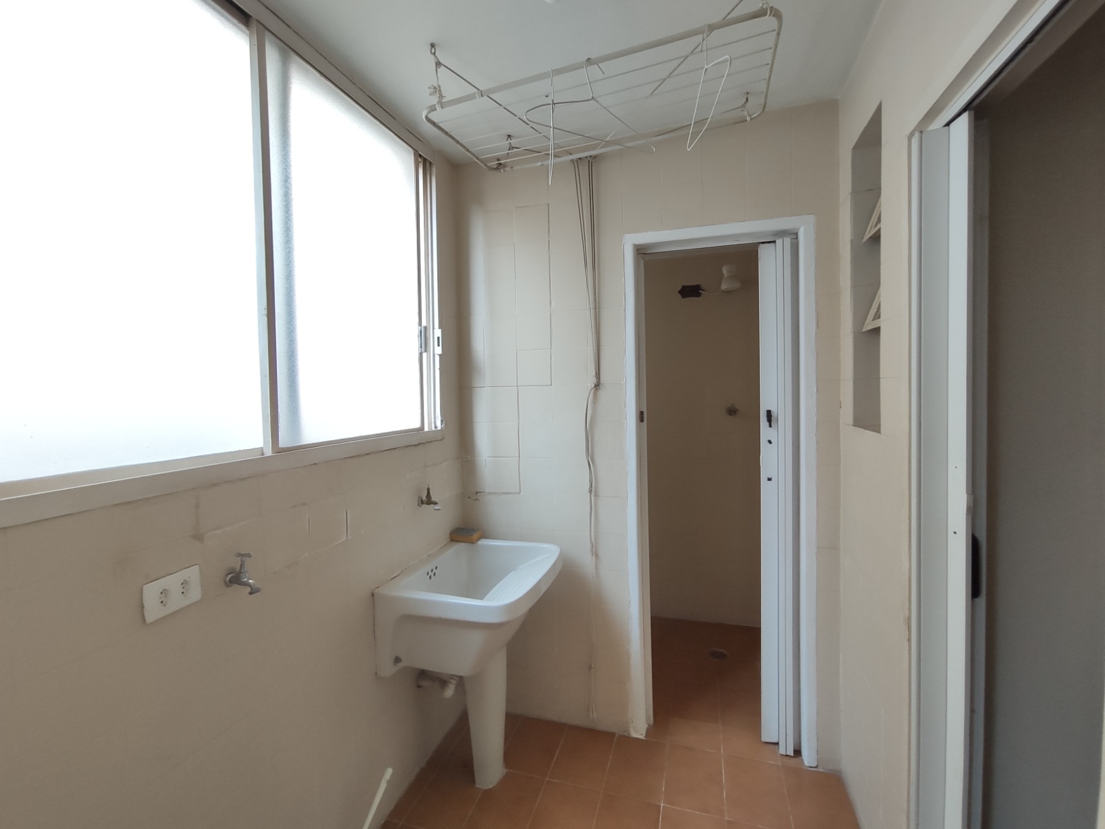 Imagem Apartamento com 2 Quartos para Alugar, 75 m²em Moema - São Paulo