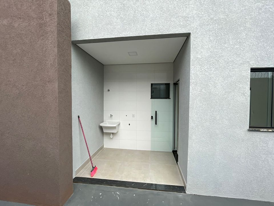 Imagem Casa com 2 Quartos à Venda, 190 m²em Jardim Batistão - Campo Grande
