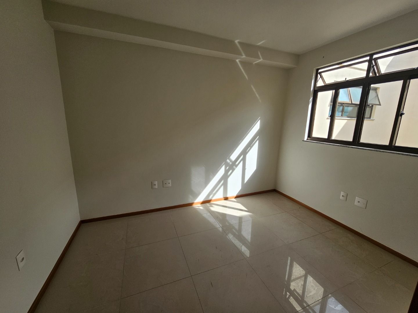 Imagem Apartamento com 2 Quartos à Venda, 65 m² em Santa Helena - Juiz de Fora