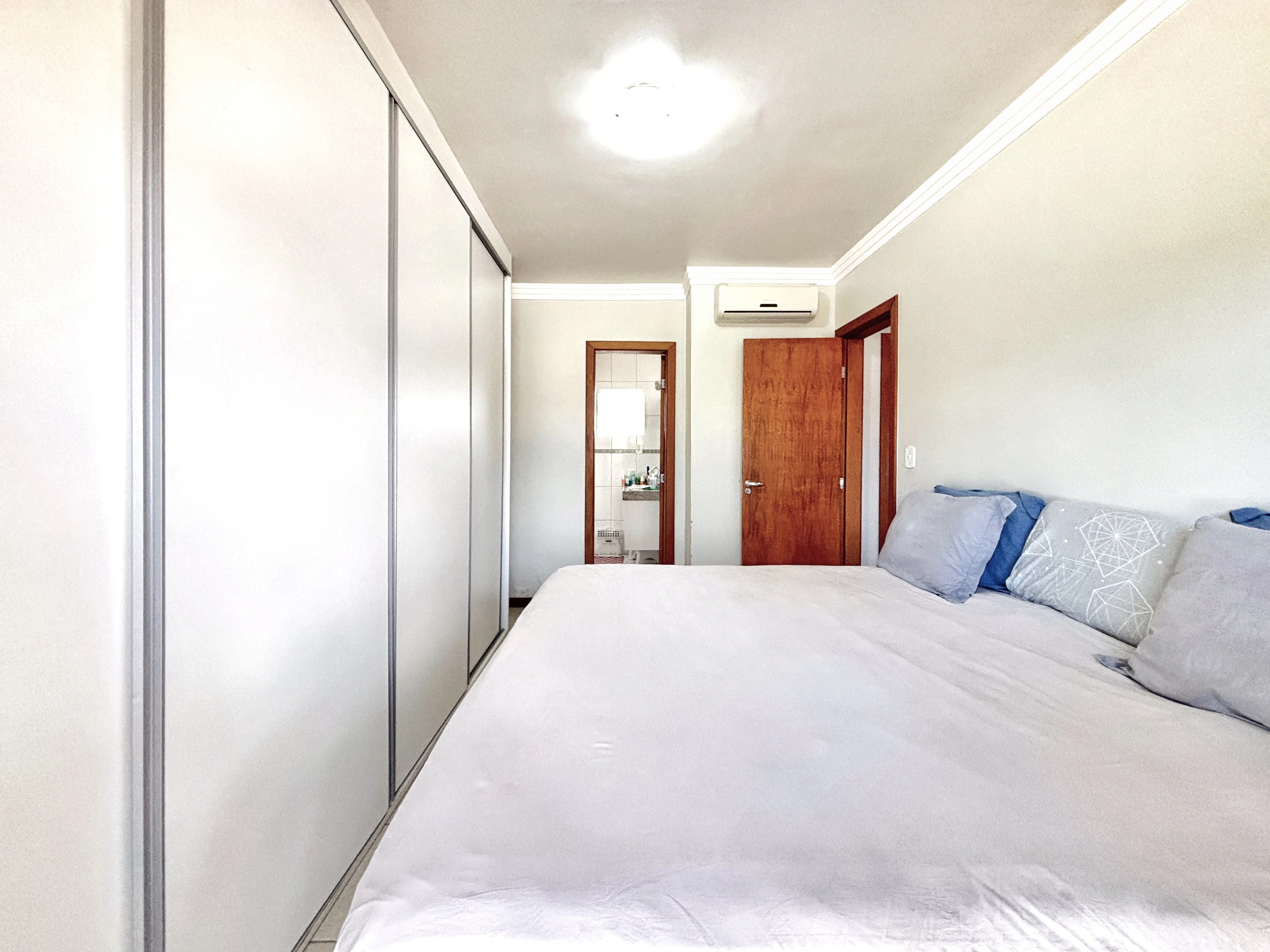 Foto do imóvel: Casa de Condomínio com 3 Quartos à Venda, 119 metros em Buraquinho - Lauro de Freitas