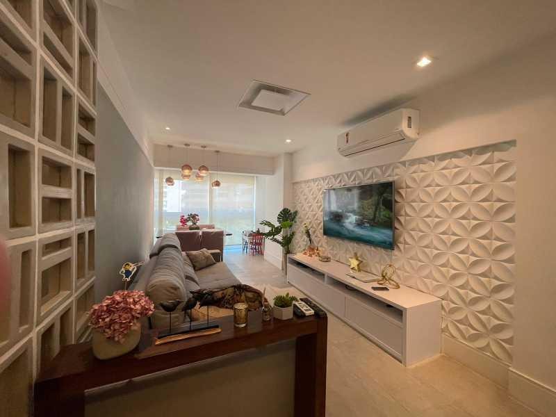 Imagem Apartamento com 2 Quartos à Venda, 104 m²em Camboinhas - Niterói