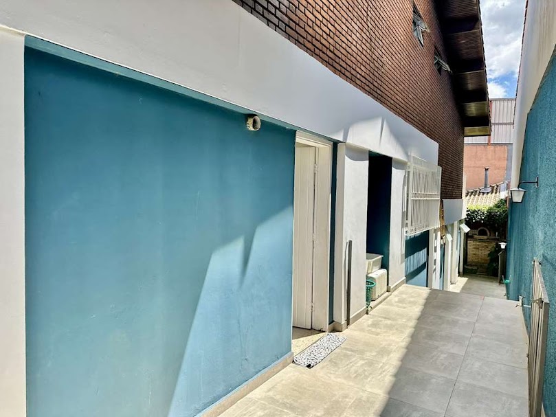 Foto do imóvel: Casa com 4 Quartos à Venda, 228 m² em Jardim Jussara - São Paulo