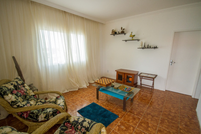 Imagem Sobrado com 5 Quartos à Venda,  em Cocó - Fortaleza
