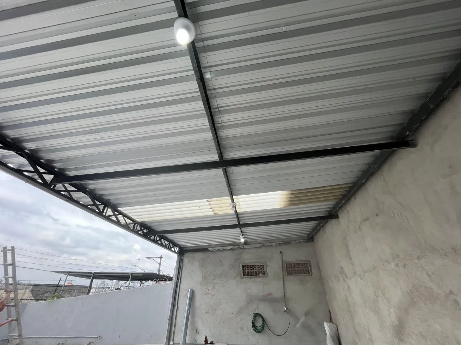 Imagem Galpão para Alugar, 180 m² em Cangaíba - São Paulo