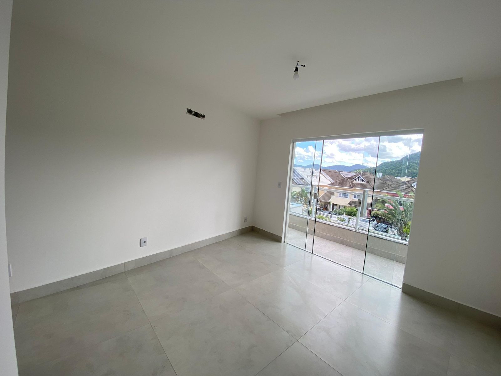 Imagem Casa de Condomínio com 4 Quartos à Venda, 220 m² em Vargem Pequena - Rio de Janeiro