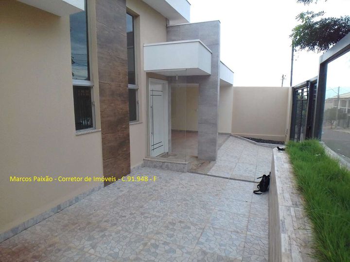 Imagem Casa com 3 Quartos à Venda, 193 m² em Parque Residencial Jardins - Presidente Prudente