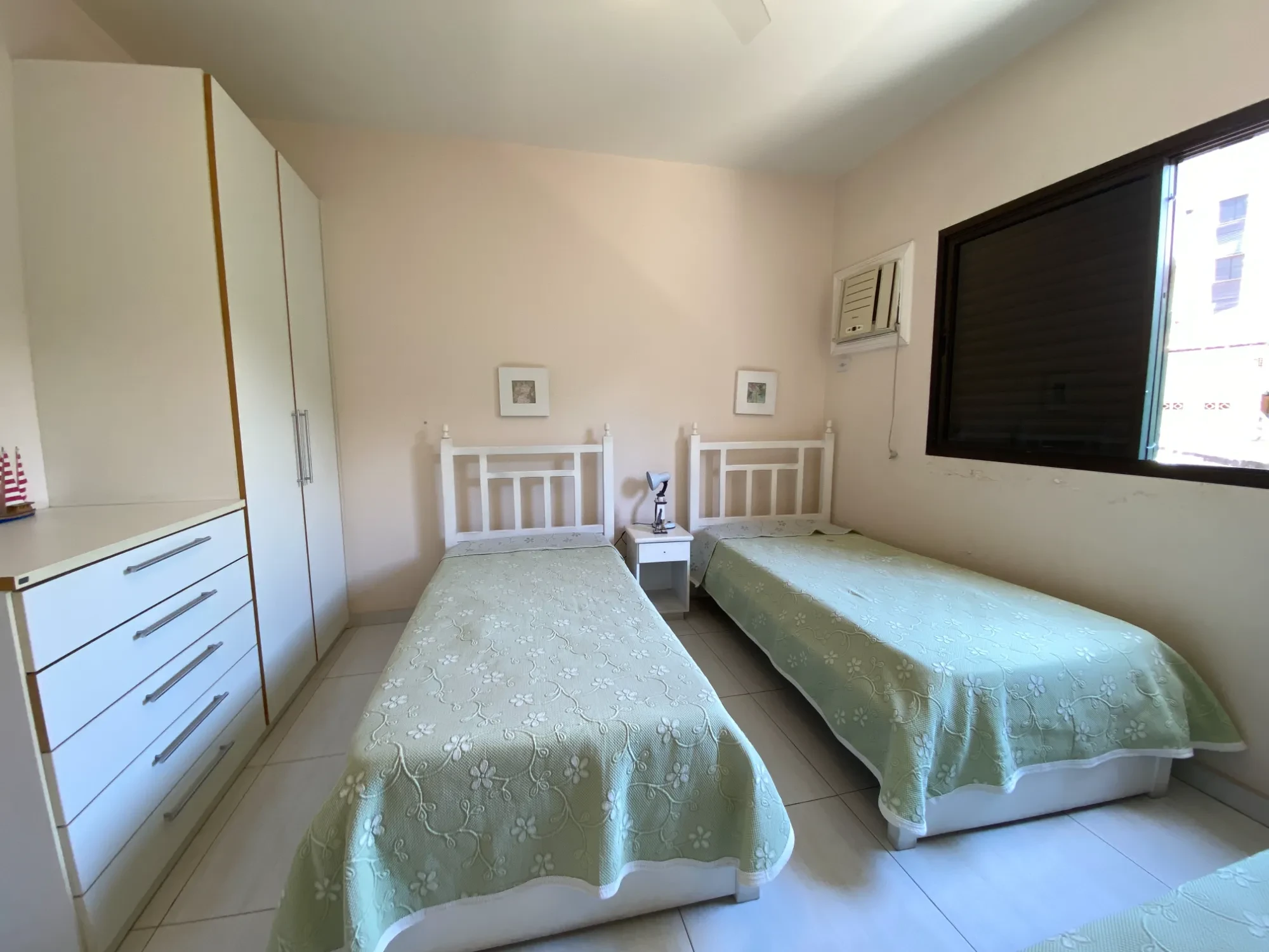 Imagem Apartamento com 3 Quartos à Venda, 150 m² em Enseada - Guarujá