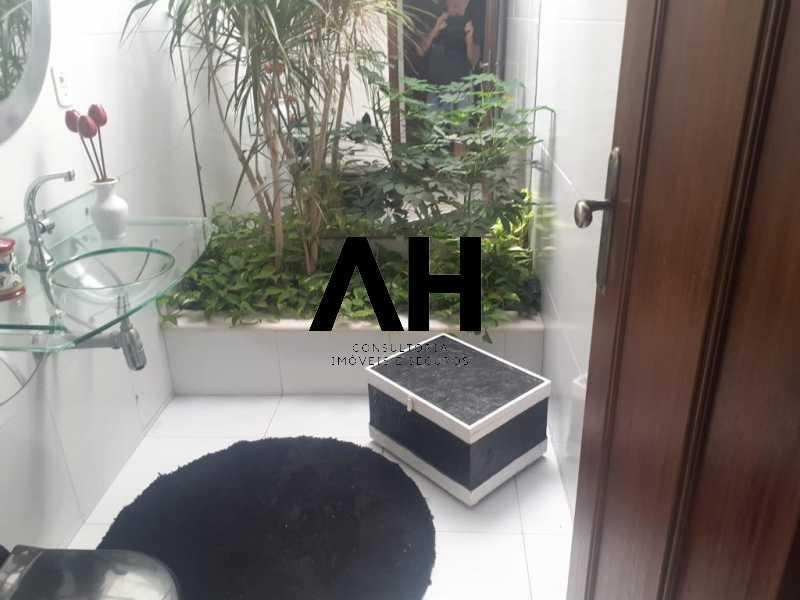 Imagem Casa com 4 Quartos à Venda, 250 m²em Maria Turri - Rio das Ostras