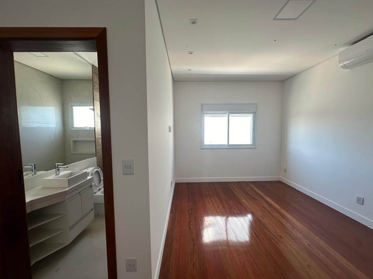 Foto do imóvel: Casa de Condomínio com 4 Quartos à Venda, 450 m² em Alphaville Nova Esplanada - Votorantim