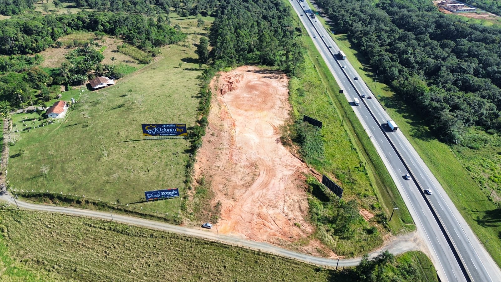 Foto do imóvel: Terreno à Venda, 34.000 m² em Araquari - Araquari