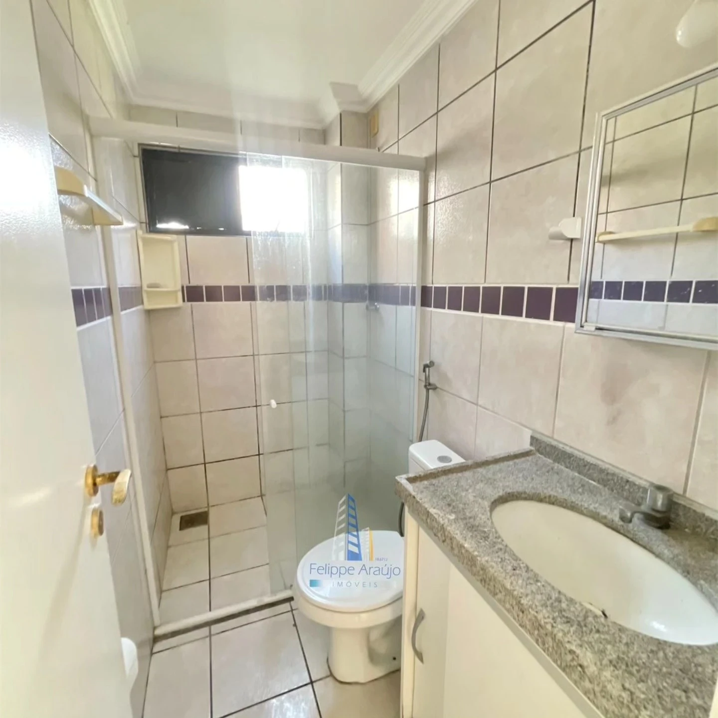Imagem Apartamento com 2 Quartos à Venda, 57 m² em Messejana - Fortaleza