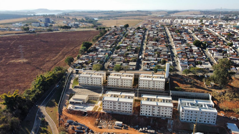 Imagem Apartamento com 2 Quartos à Venda, 45 m² em Jardim Alvorada - Alfenas