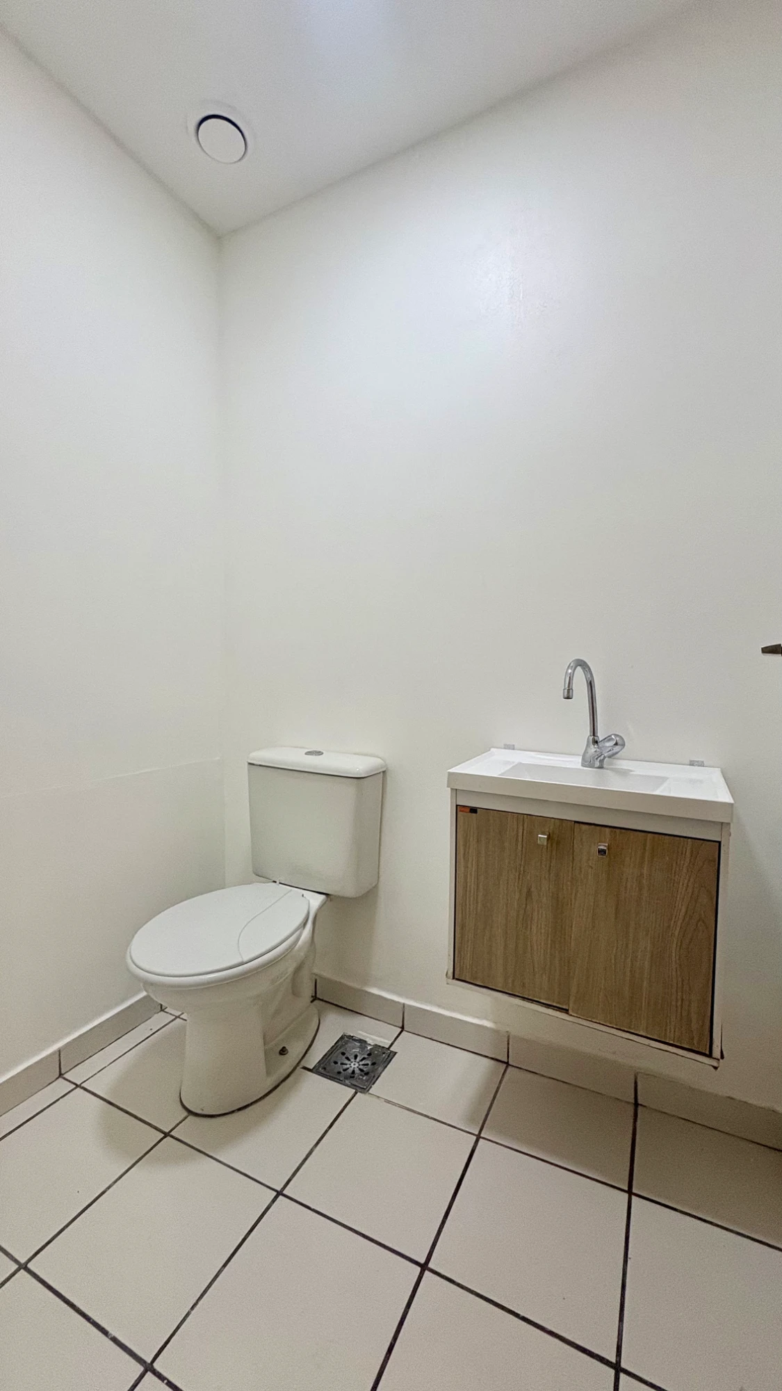 Foto do imóvel: Sala Comercial para Alugar, 27 m² em Centro - Nova Iguaçu