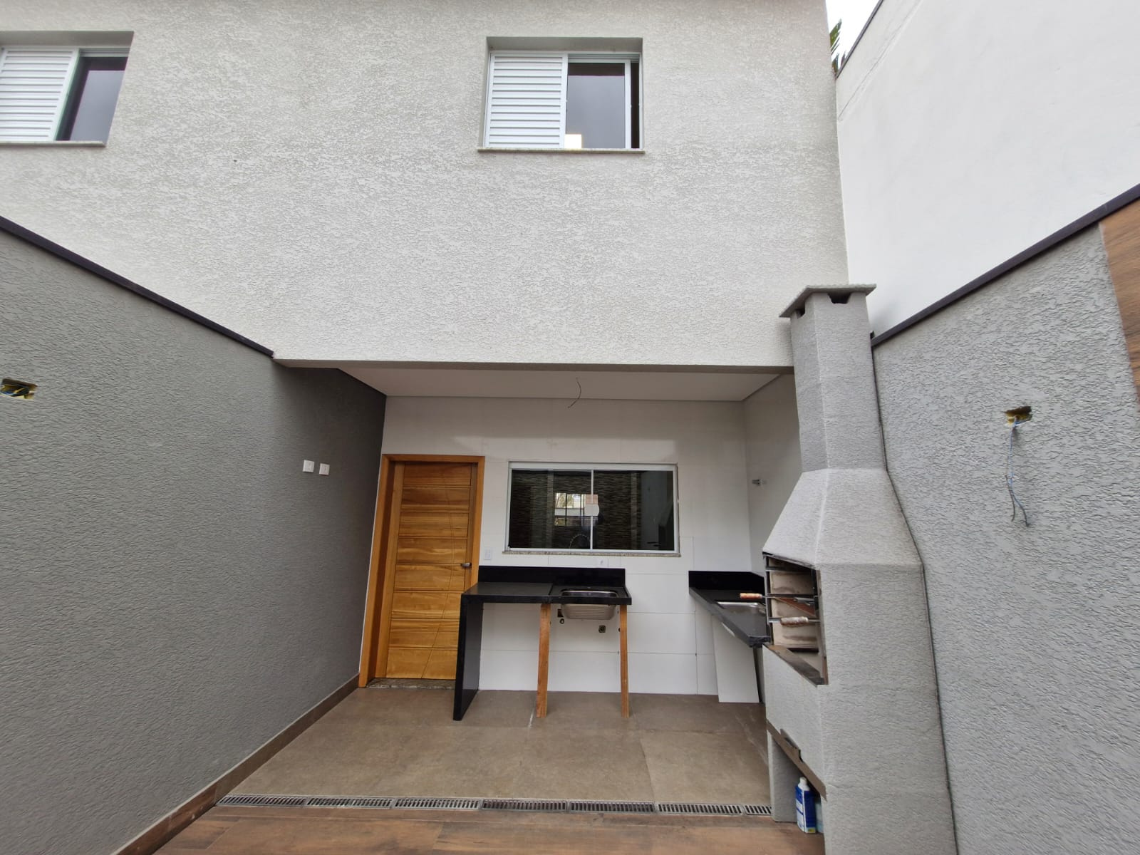 Imagem Sobrado com 3 Quartos à Venda, 193 m²em Jardim Santo Elias - São Paulo
