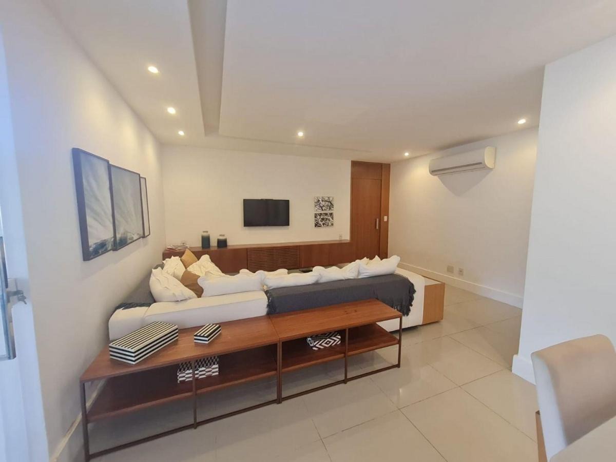 Imagem Apartamento com 4 Quartos à Venda, 263 m²em Camboinhas - Niterói