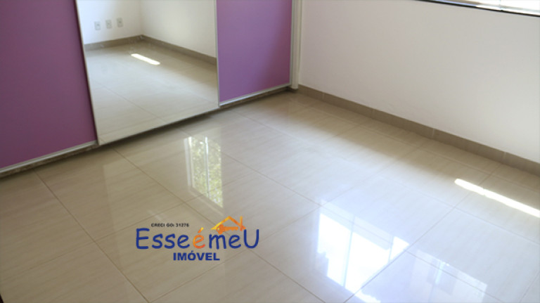 Imagem Casa de Condomínio com 3 Quartos à Venda, 191 m² em Jardins Madri - Goiânia