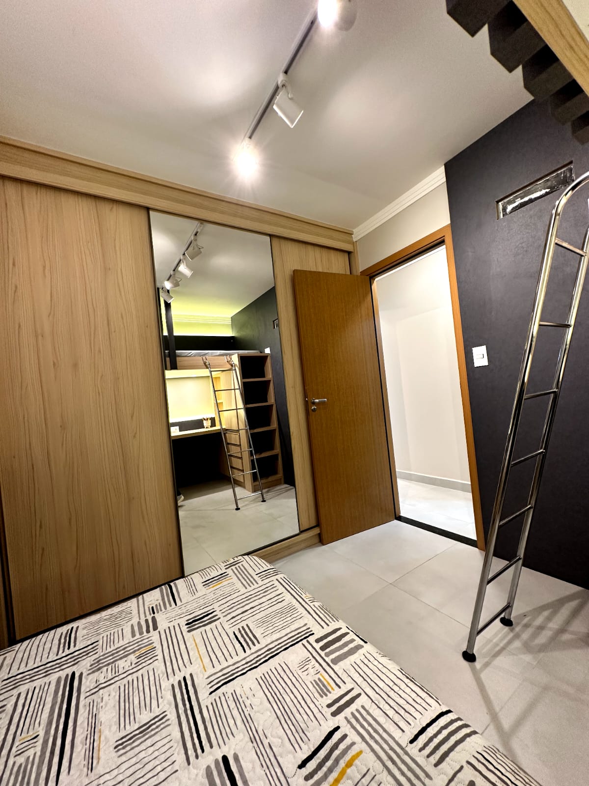 Imagem Apartamento com 2 Quartos à Venda, 71 m²em Guilhermina - Praia Grande