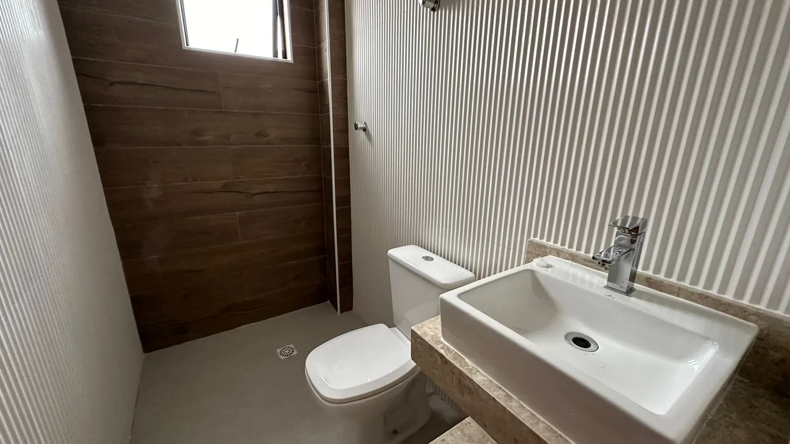 Imagem Sobrado com 3 Quartos à Venda, 140 metros em Vila Belmiro - Santos