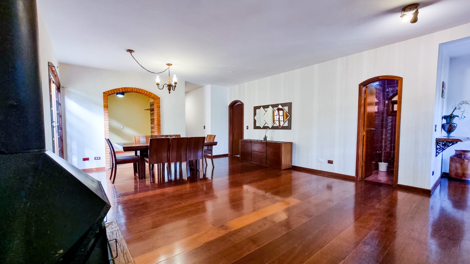 Imagem Casa de Condomínio com 3 Quartos à Venda, 250 m²em Alphaville - Santana de Parnaíba