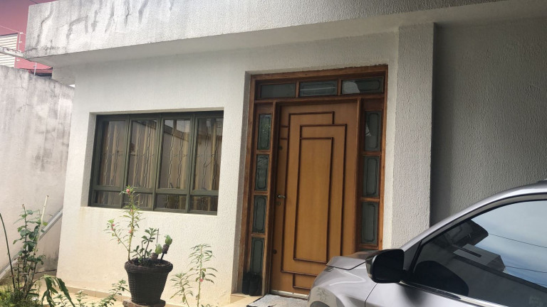 Imagem Casa com 3 Quartos à Venda, 205 m² em Setor Bueno - Goiânia