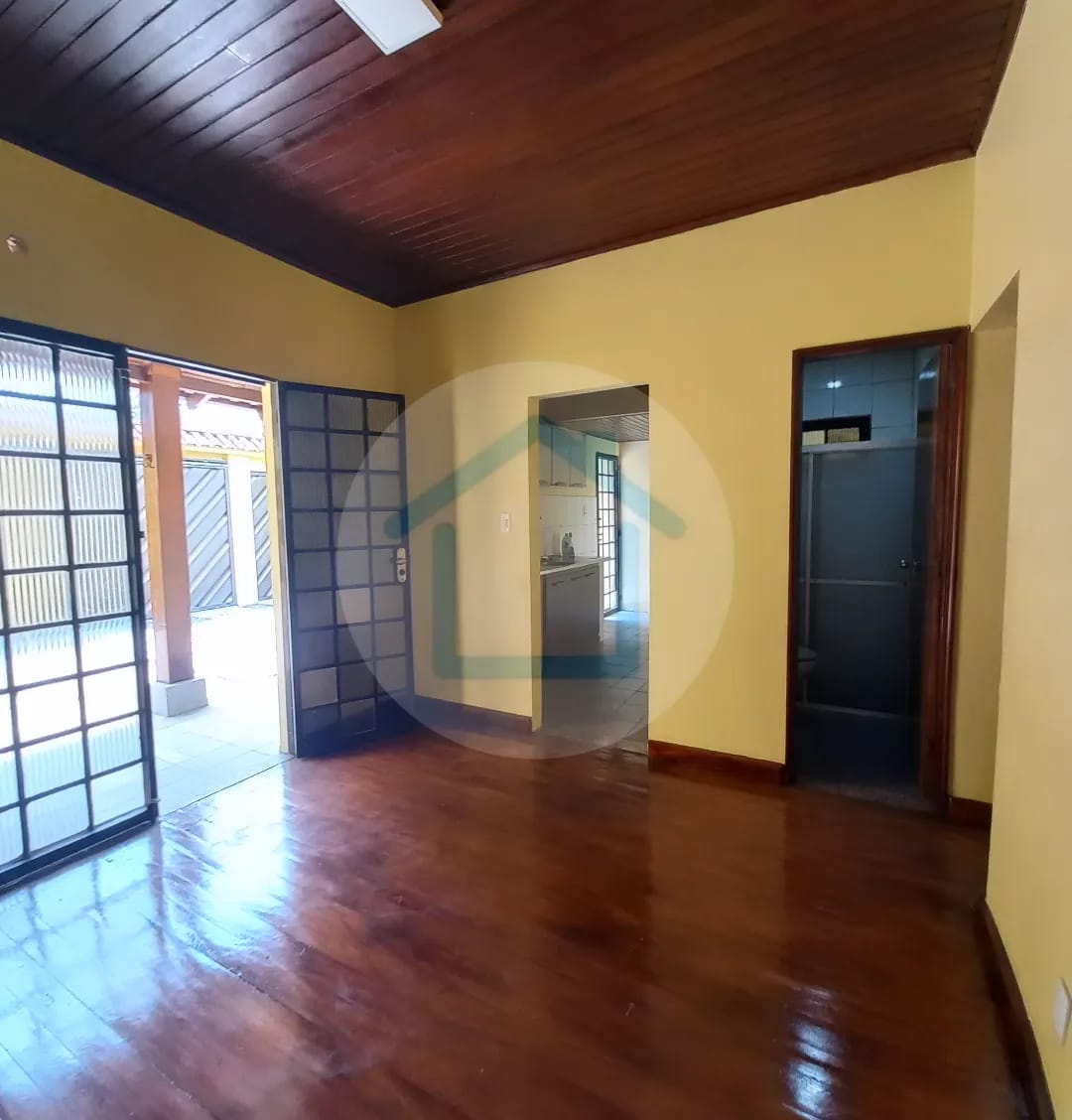 Imagem Casa com 2 Quartos à Venda, 250 m²em Flores - Manaus