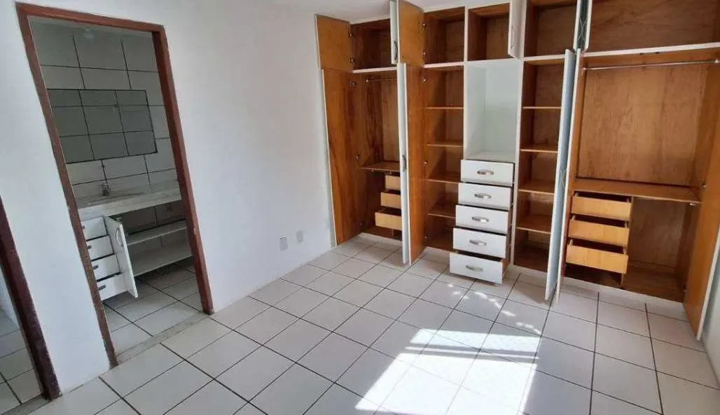 Imagem Apartamento com 4 Quartos à Venda, 132 m² em Casa Forte - Recife