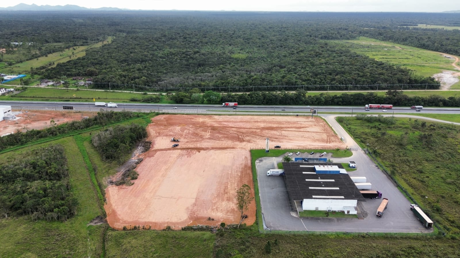 Foto do imóvel: Galpão para Alugar, 1.485 m² em Araquari - Araquari