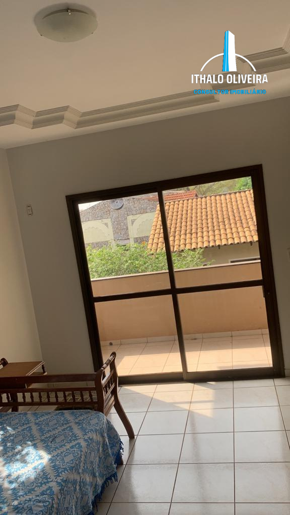 Imagem Sobrado com 4 Quartos à Venda, 312 m²em Setor Jaó - Goiânia