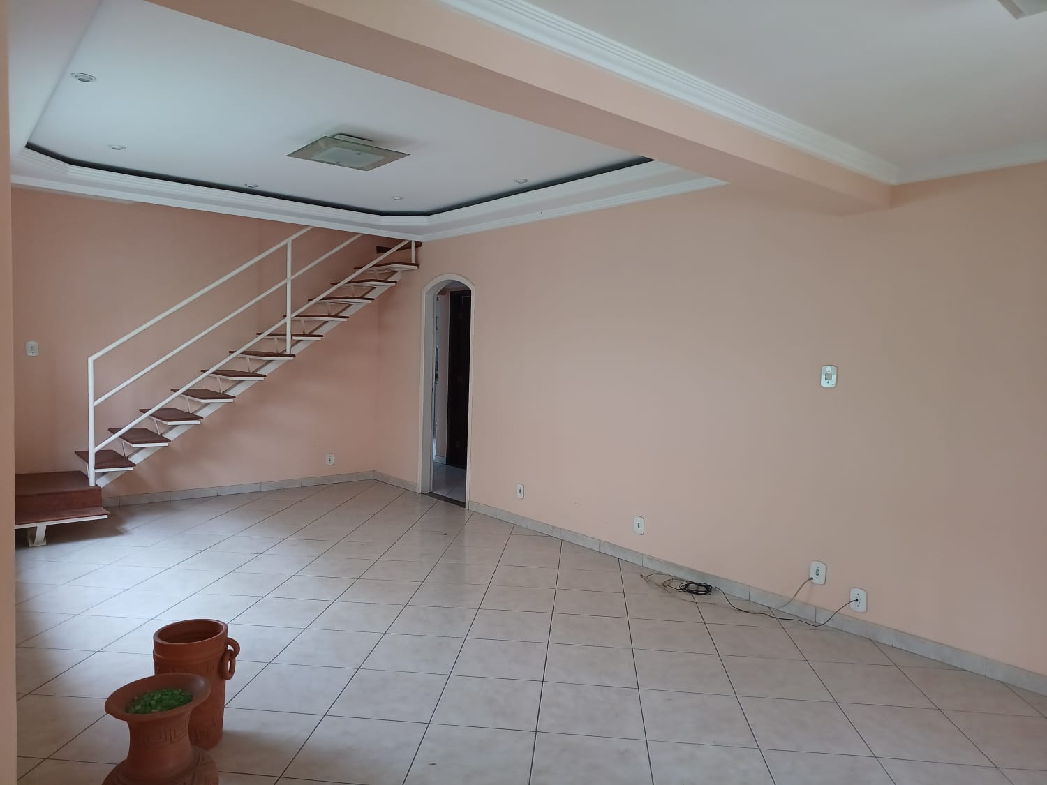 Imagem Casa com 5 Quartos à Venda, 360 m²em Venda das Pedras - Itaboraí