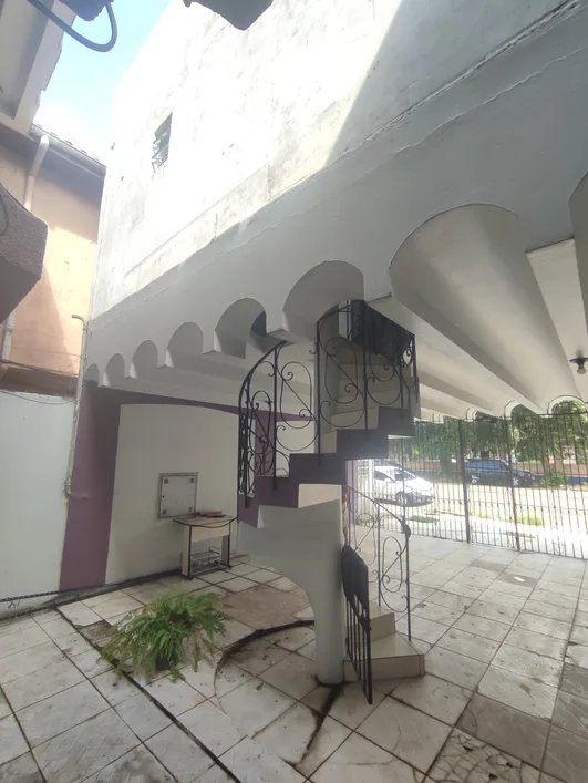 Imagem Casa com 4 Quartos para Alugar, 372 m²em Telégrafo - Belém