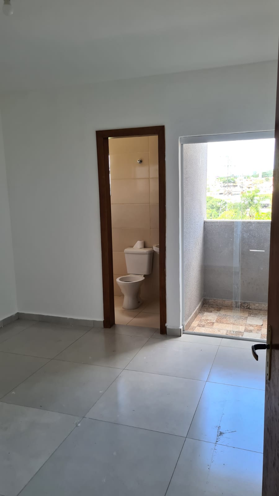 Foto do imóvel: Sobrado com 2 Quartos para Alugar, 76 m²em Residencial Algarve - Mogi das Cruzes