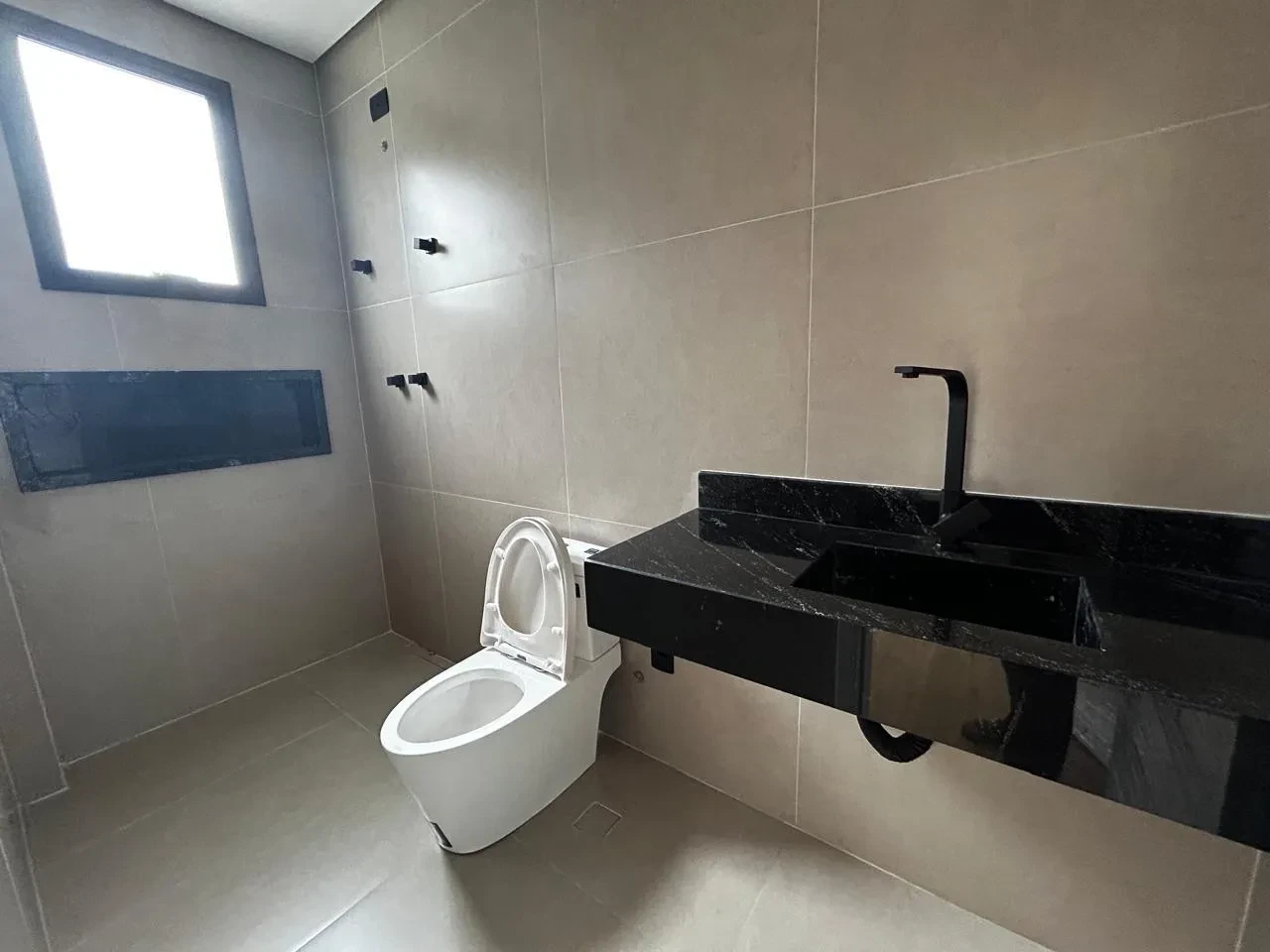 Imagem Casa com 3 Quartos à Venda, 330 m² em Aparecida - Santos