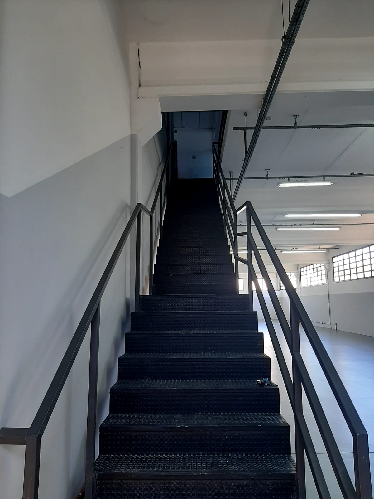 Imagem Galpão para Alugar, 903 m²em Tamboré - Barueri