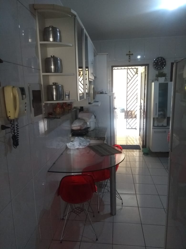 Imagem Casa com 4 Quartos à Venda, 250 m²em Cidade dos Funcionários - Fortaleza