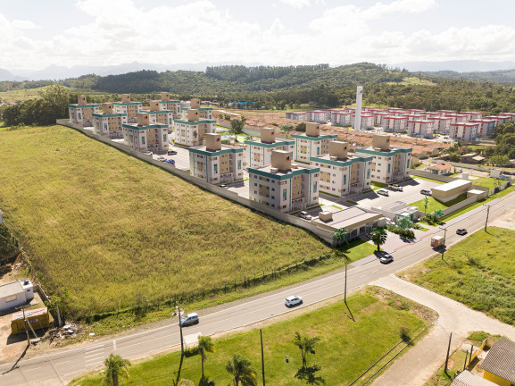 Imagem Apartamento com 2 Quartos à Venda,  em Mina União - Criciúma