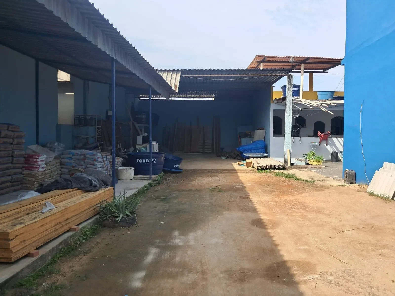 Imagem Galpão à Venda, 500 m² em Campo Grande - Rio de Janeiro