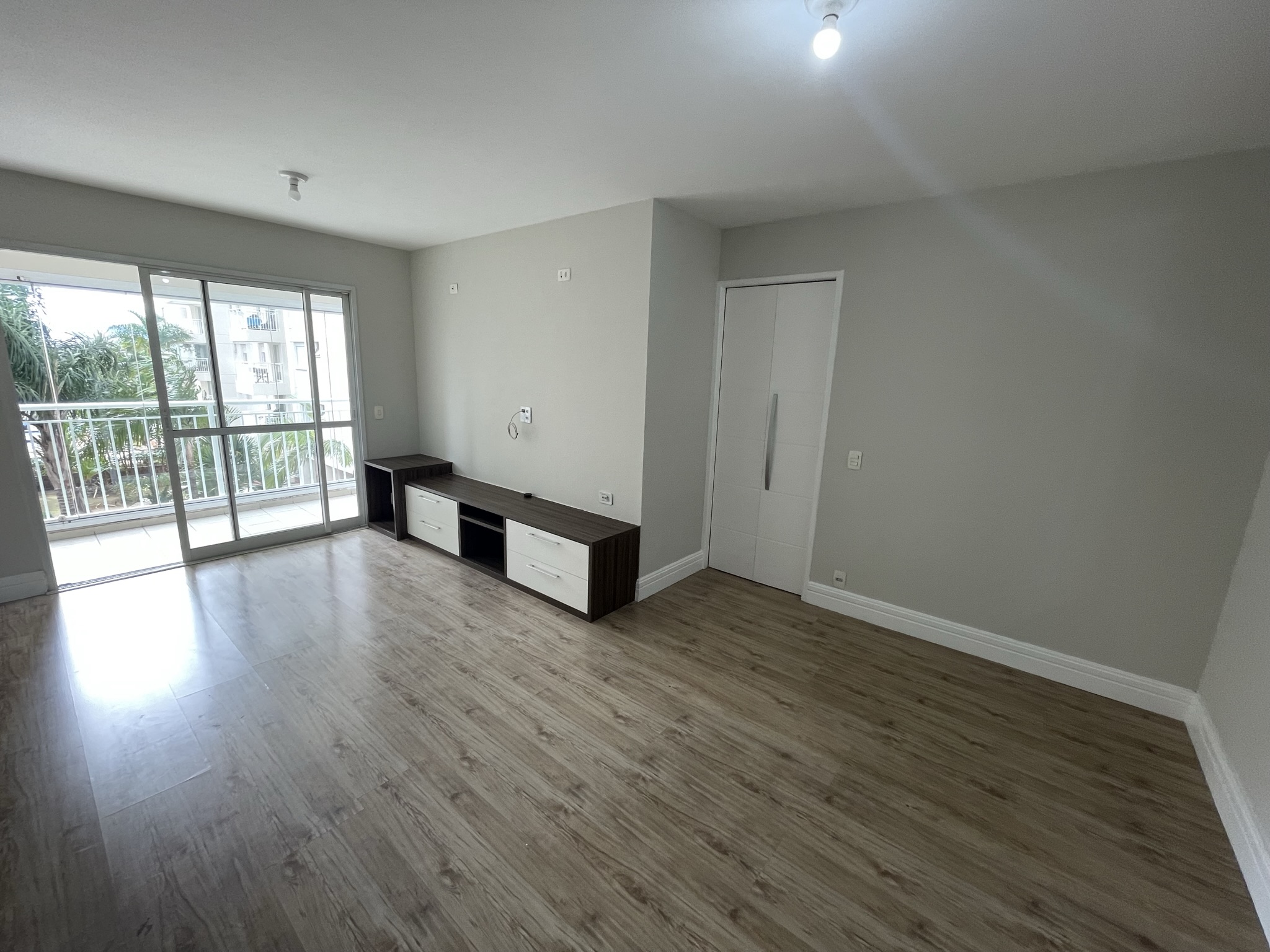 Imagem Apartamento com 3 Quartos à Venda, 77 m²em Água Branca - São Paulo