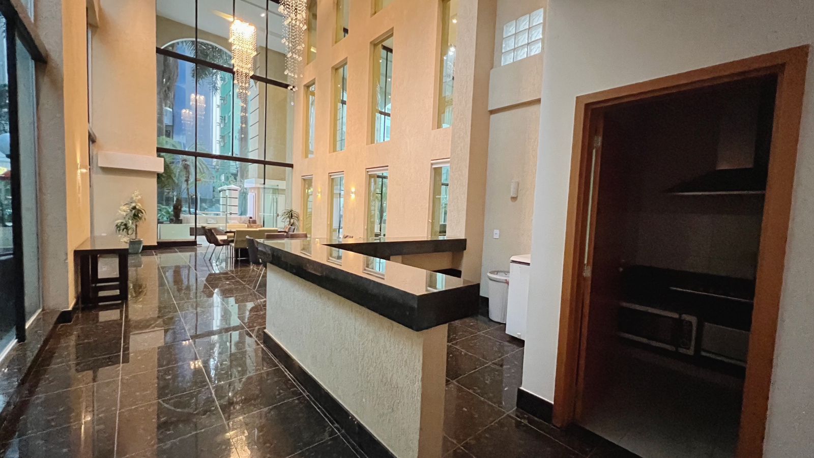 Imagem Apartamento com 3 Quartos à Venda, 108 m²em Setor Bueno - Goiânia