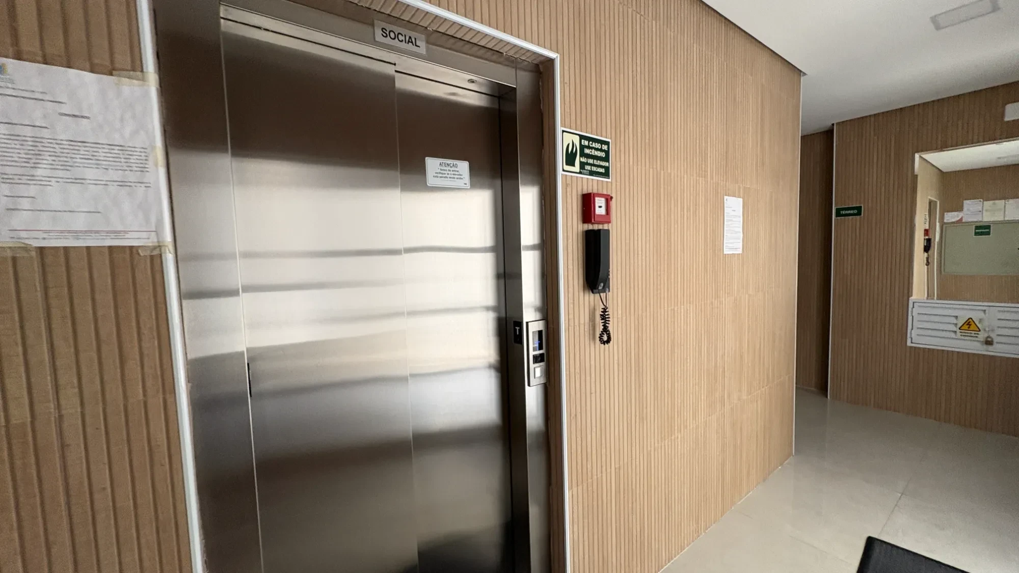 Imagem Apartamento com 2 Quartos à Venda, 70 metros em Macuco - Santos