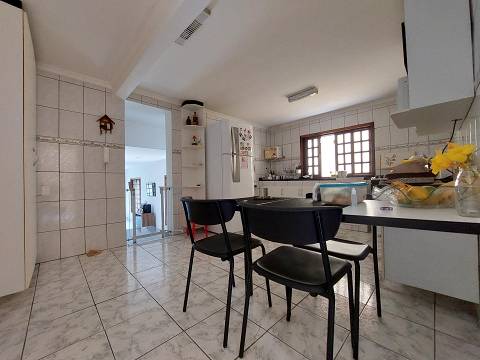 Imagem Casa de Condomínio com 4 Quartos à Venda, 284 m²em Campo Grande - Rio de Janeiro