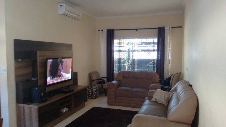 Imagem Casa com 2 Quartos à Venda, 75 m² em Boqueirão - Praia Grande