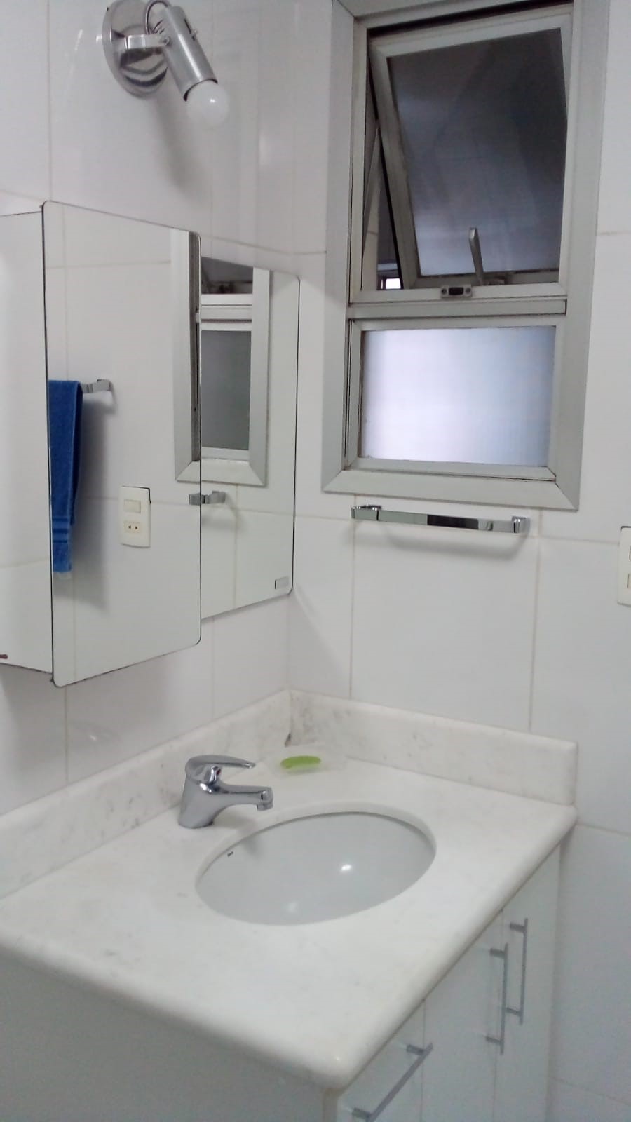 Imagem Apartamento com 2 Quartos à Venda, 70 m²em Vila Uberabinha - São Paulo