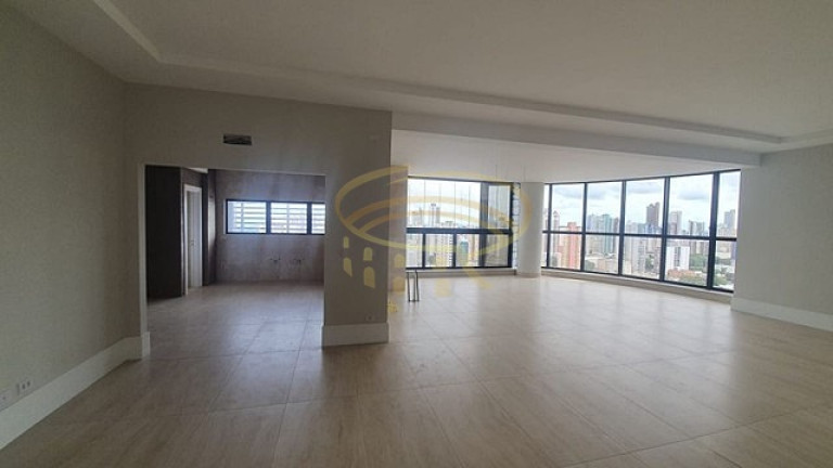 Imagem Apartamento com 4 Quartos à Venda, 264 m² em Zona 01 - Maringá