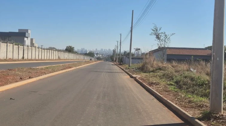 Imagem Terreno à Venda, 749 m² em Jardim Cristal - Aparecida de Goiânia