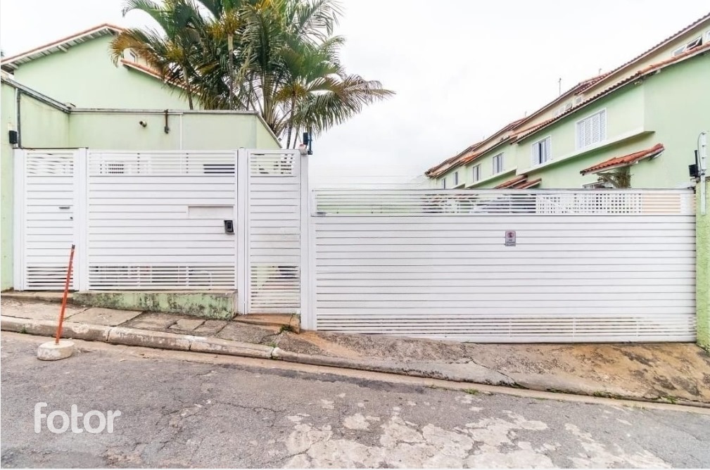 Imagem Casa de Condomínio com 3 Quartos à Venda, 140 m²em Pedreira - São Paulo