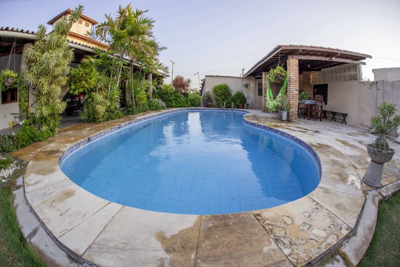 Imagem Casa com 6 Quartos à Venda, 412 m² em Pacheco - Caucaia