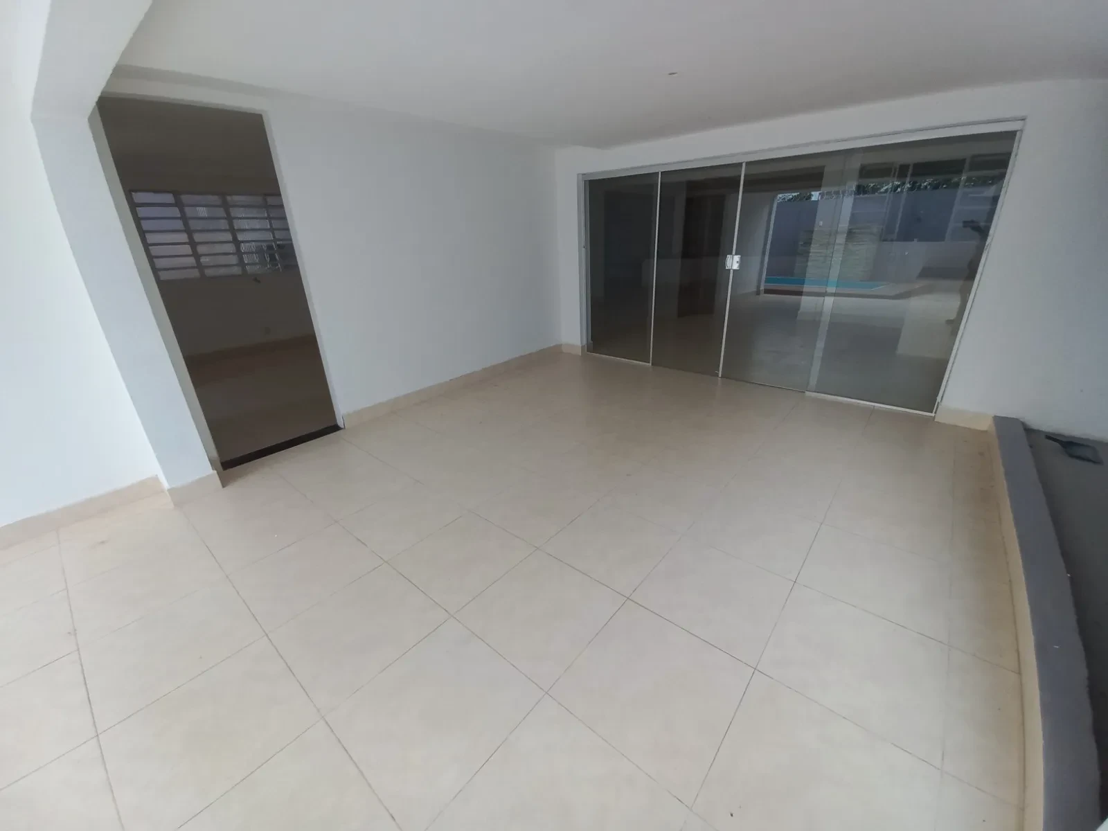 Foto do imóvel: Casa com 5 Quartos para Alugar, 250 m² em Poção - Cuiabá